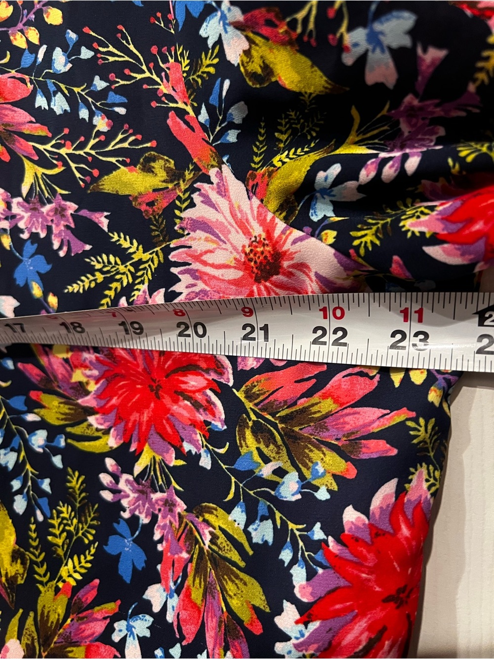 The Pioneer Woman Navy Floral Tunic Top with Pink & Red Blooms - Picture 9 of 9